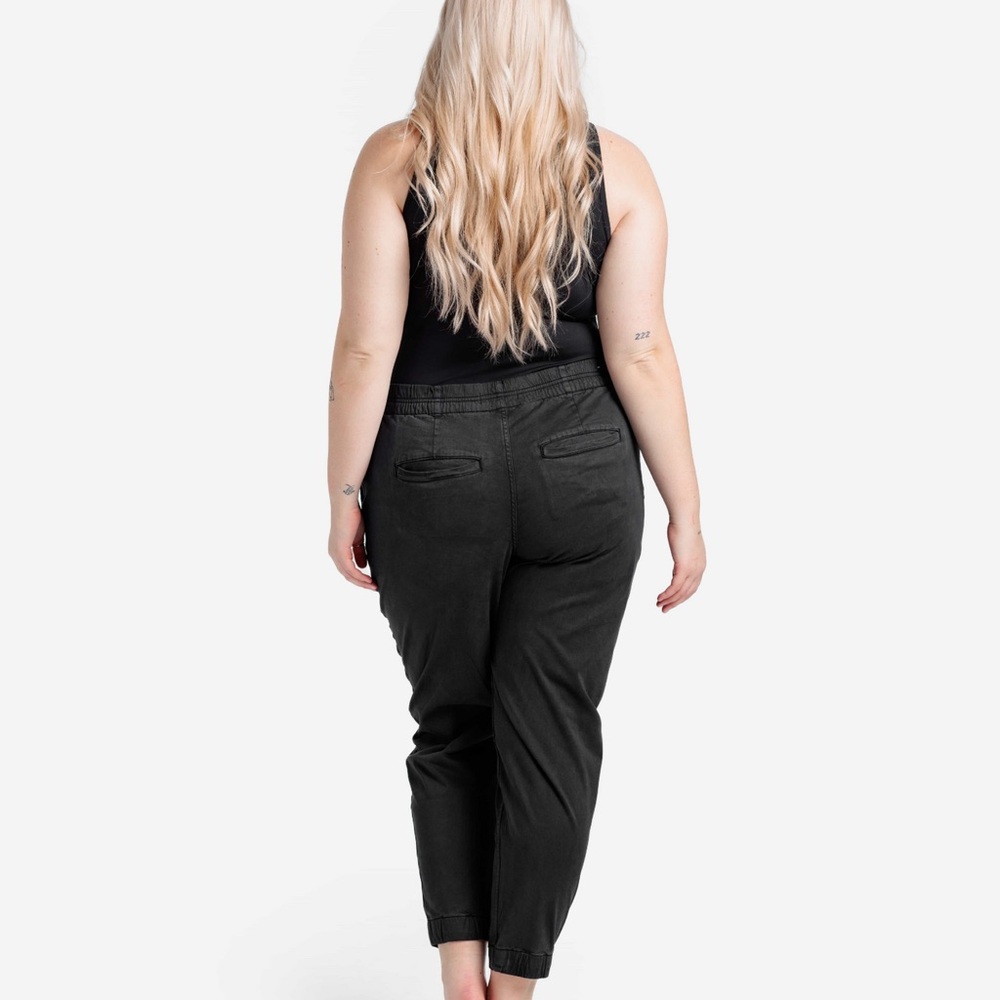 LuLaRoe charcoal colored ankle pants